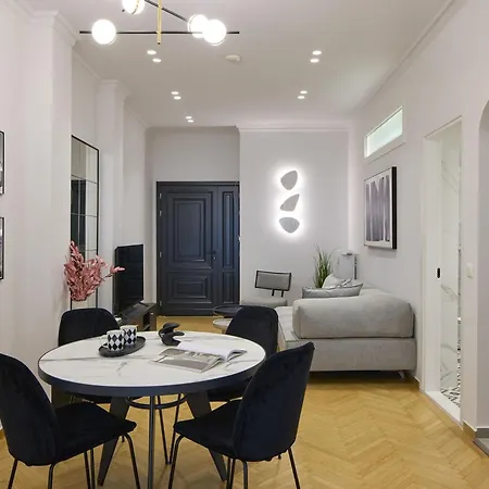 The Athenian Chic Elegant In Kolonaki Apartment Athens