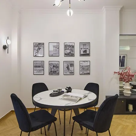 The Athenian Chic Elegant In Kolonaki Apartment